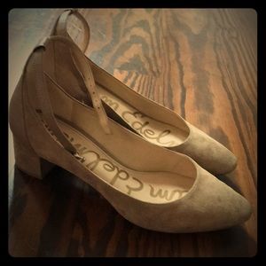 San Edelman ankle strap block heel tan suede 8.5